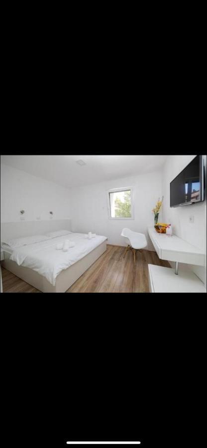נובי ווינודולסקי Sea La Vie Rooms מראה חיצוני תמונה